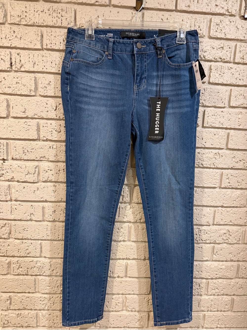 Liverpool The Hugger Piper Ankle Skinny  Medium Wash Jeans Size 6/ 28